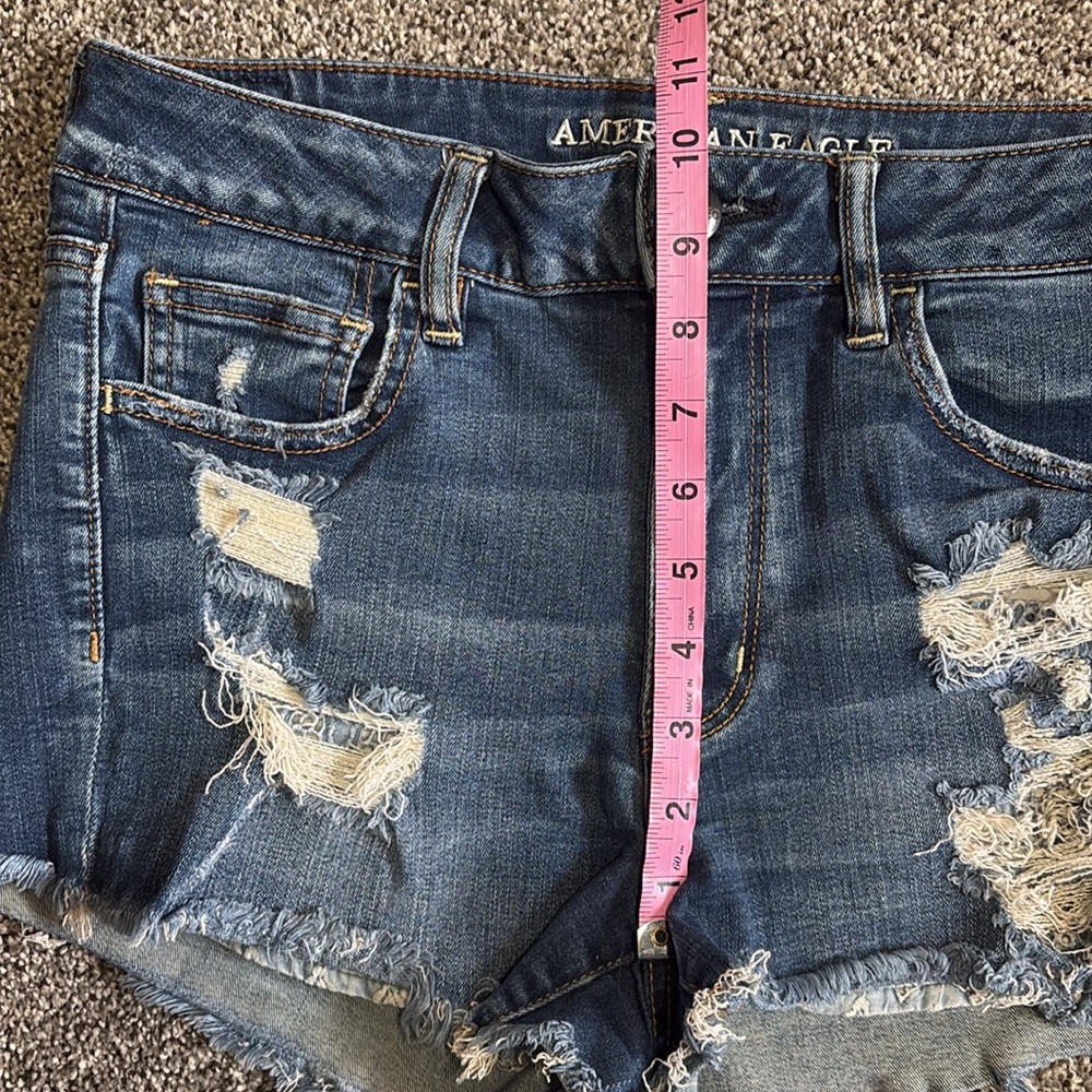 ❌ SOLD ❌ American Eagle Stretch Denim Jean shorts - AE hi-rise shorts - Picture 7 of 9